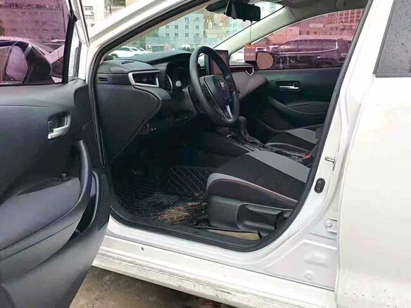 2022 Toyota Corolla XII (E210), белый, 1600000 рублей - вид 4