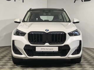2026 BMW X1 Long 25Li xDrive III (U11/U12), белый, 5720000 рублей, вид 3