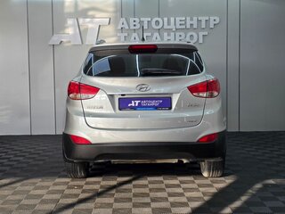 2010 Hyundai ix35 I, серебристый, 1349000 рублей, вид 4