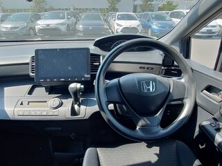 2011 Honda Freed Spike I Рестайлинг, чёрный, 940000 рублей, вид 5