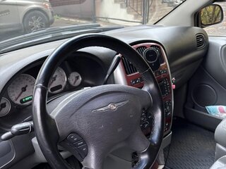 2005 Chrysler Town & Country IV Рестайлинг, серый, 870000 рублей, вид 5
