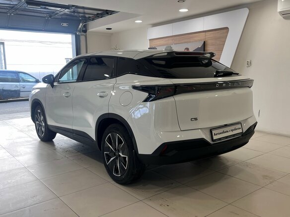 2026 Omoda C5 I Рестайлинг, белый, 2482000 рублей - вид 5