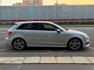 2019 Audi A3 III (8V) Рестайлинг, белый, 1700000 рублей, вид 4