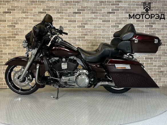 2009 Harley-Davidson Electra Glide, красный, 1055000 рублей - вид 2