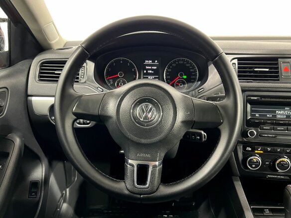 2012 Volkswagen Jetta VI, красный, 1000000 рублей - вид 15