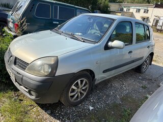 2003 Renault Clio II Рестайлинг, серый, 230000 рублей, вид 1