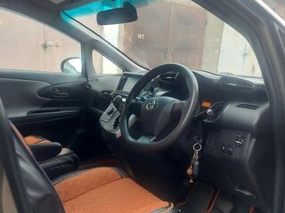 2009 Toyota Wish II, коричневый, 1050000 рублей, вид 2