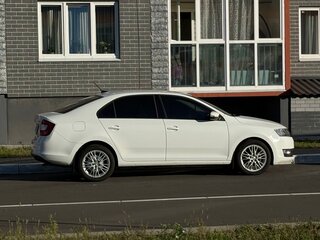 2017 Skoda Rapid I Рестайлинг, белый, 1150000 рублей, вид 1