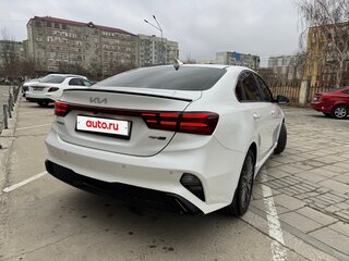 2022 Kia Cerato IV Рестайлинг, белый, 2195000 рублей, вид 2