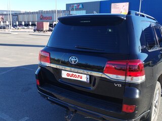 2017 Toyota Land Cruiser 200 Series Рестайлинг 2, чёрный, 6200000 рублей, вид 3