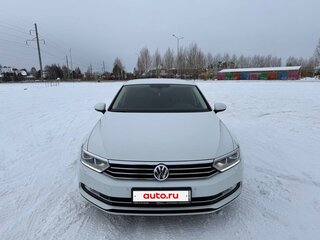 2019 Volkswagen Passat B8, белый, 2350000 рублей, вид 2