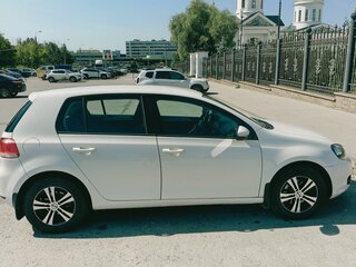 2011 Volkswagen Golf VI, белый, 820000 рублей, вид 4