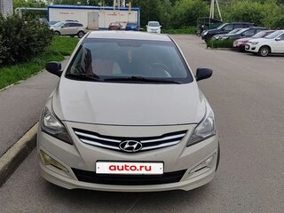 2015 Hyundai Solaris I Рестайлинг, бежевый, 780000 рублей, вид 1