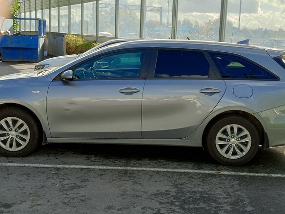 2022 Kia Ceed III Рестайлинг, серый, 1300000 рублей - вид 3