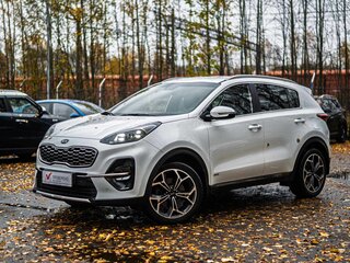 2018 Kia Sportage IV Рестайлинг, белый, 2144000 рублей, вид 1