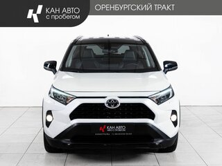 2021 Toyota RAV4 V (XA50), белый, 3660000 рублей, вид 2