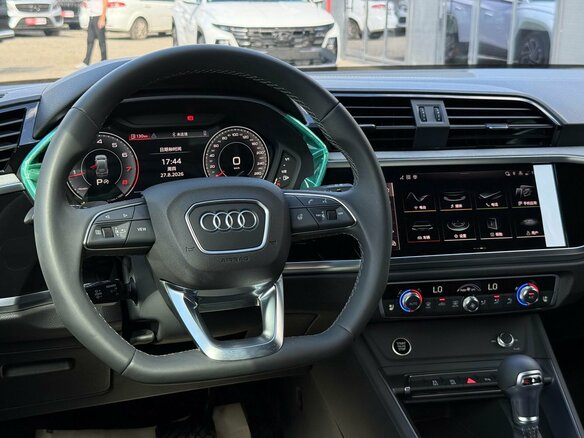 2026 Audi Q3 35 TFSI II (F3), серый, 3780000 рублей - вид 18
