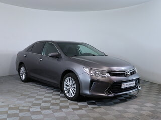 2015 Toyota Camry VII (XV50) Рестайлинг, серый, 1890000 рублей, вид 3