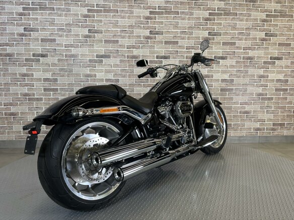 2024 Harley-Davidson Fat Boy, чёрный - вид 5