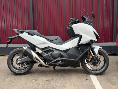 2026 Honda Forza, белый, 1550000 рублей, вид 1