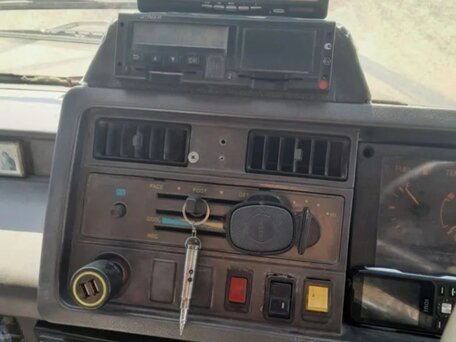 1992 Nissan Diesel, белый, 3800000 рублей, вид 4
