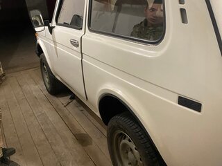 1995 Lada (ВАЗ) 2121 (4x4) I Рестайлинг, белый, 175000 рублей, вид 2