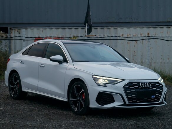 2023 Audi A3 35 TFSI IV (8Y), белый, 2160000 рублей