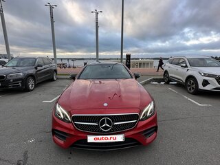 2017 Mercedes-Benz E-Класс 200 V (W213, S213, C238), красный, 3900000 рублей, вид 4