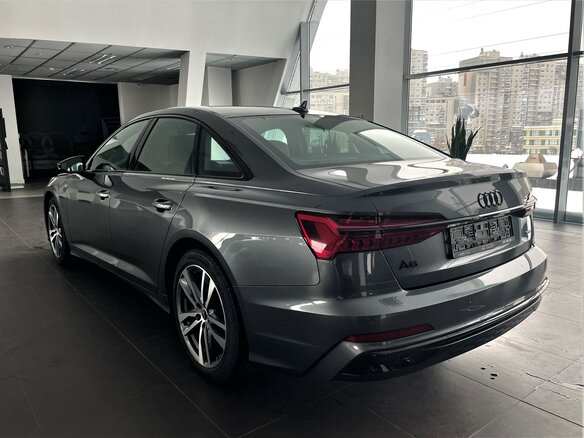 2025 Audi A6 45 TFSI V (C8) Рестайлинг, серый, 9580000 рублей - вид 2