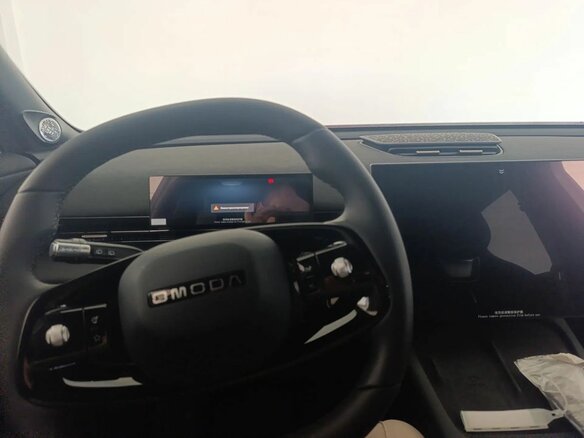 2026 Omoda C7, белый, 3499000 рублей - вид 12