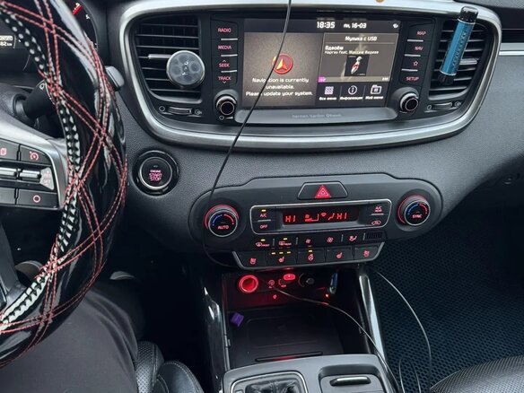 2019 Kia Sorento III Prime Рестайлинг, белый, 2900000 рублей - вид 18