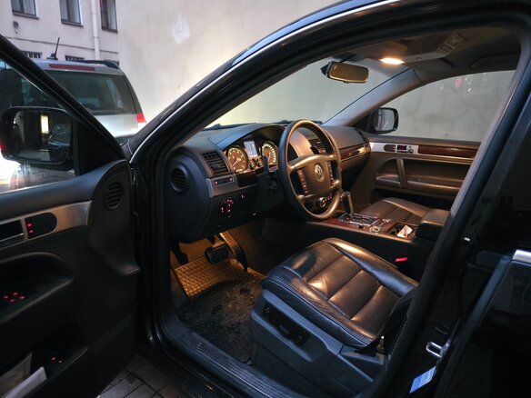 2006 Volkswagen Touareg I, чёрный, 950000 рублей - вид 13