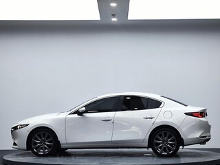 2023 Mazda 3 Axela IV (BP), белый, 1300000 рублей, вид 4