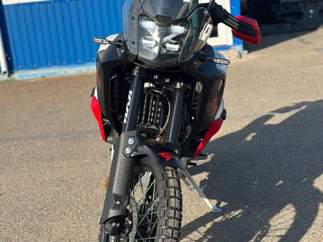 2026 Yamaha Tenere 700, белый, 1899900 рублей, вид 3