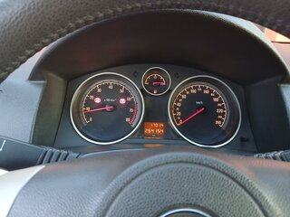2008 Opel Astra GTC H Рестайлинг, красный, 300000 рублей, вид 4