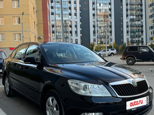 2011 Skoda Octavia II (A5) Рестайлинг, чёрный - вид 2