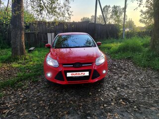2011 Ford Focus III, красный, 705000 рублей, вид 2