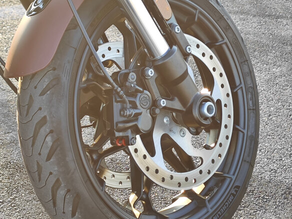 2018 Harley-Davidson Street Rod, пурпурный, 725000 рублей - вид 17
