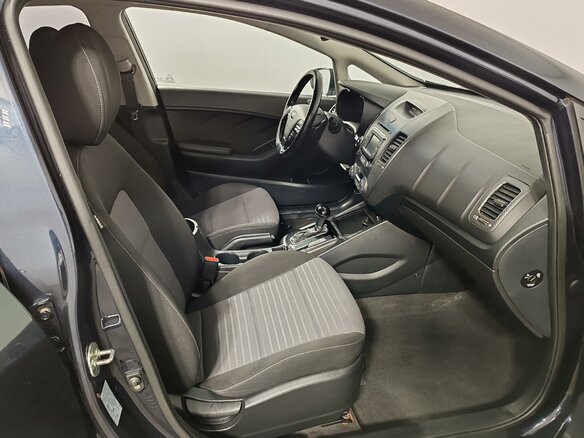 2017 Kia Cerato III Рестайлинг (Classic), синий, 1295000 рублей - вид 13