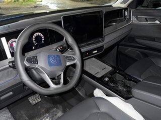 2026 Volkswagen Tavendor I Рестайлинг, чёрный, 5690000 рублей, вид 4