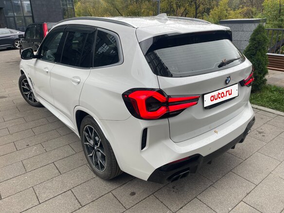 2022 BMW X3 25i xDrive III (G01) Рестайлинг, белый - вид 3