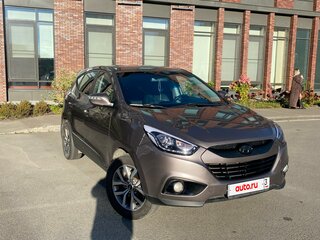 2015 Hyundai ix35 I Рестайлинг, коричневый, 1360000 рублей, вид 2