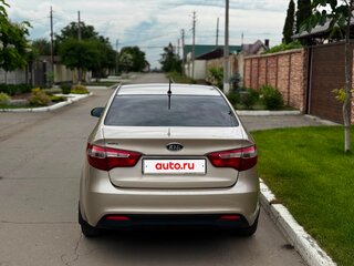 2012 Kia Rio 5-speed III, бежевый, 590000 рублей, вид 5