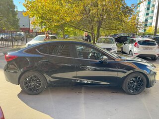 2014 Mazda 3 III (BM), чёрный, 1150000 рублей, вид 2