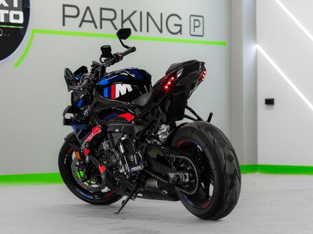 2023 BMW M 1000 R, чёрный, 2450000 рублей, вид 5