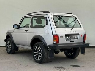 2025 Lada (ВАЗ) Niva Legend Sport I, серебристый, 1754000 рублей, вид 2
