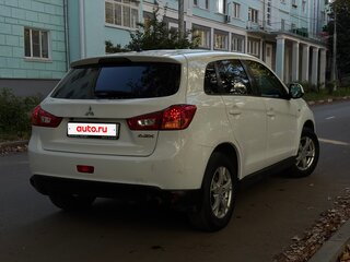 2014 Mitsubishi ASX I Рестайлинг, белый, 950000 рублей, вид 5