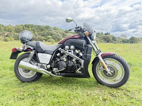 1993 Yamaha V-Max 1200, красный, 600000 рублей, вид 2