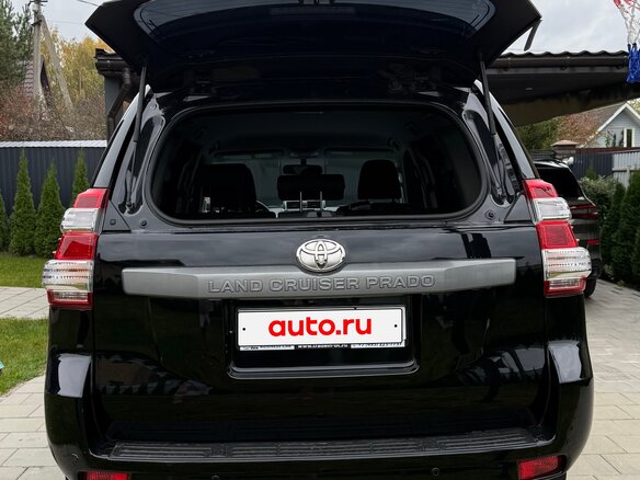 2015 Toyota Land Cruiser Prado 150 Series Рестайлинг 1, чёрный, 3000000 рублей - вид 3