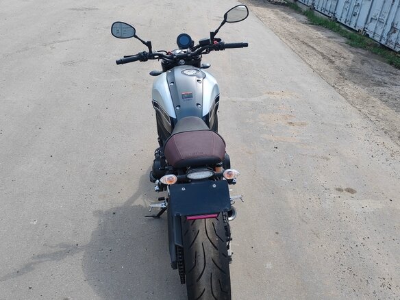 2021 Yamaha XSR900, серебристый, 969000 рублей - вид 6
